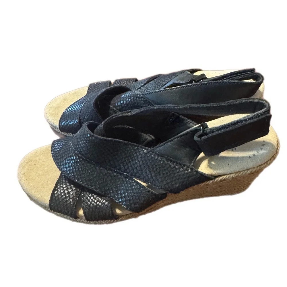 Clarks Collection Wedge Sandals Womens Black Snakeskin Espadrille 6.5 Comfort